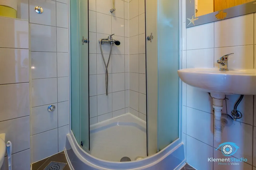 Apartments Villa Lili Цриквеница