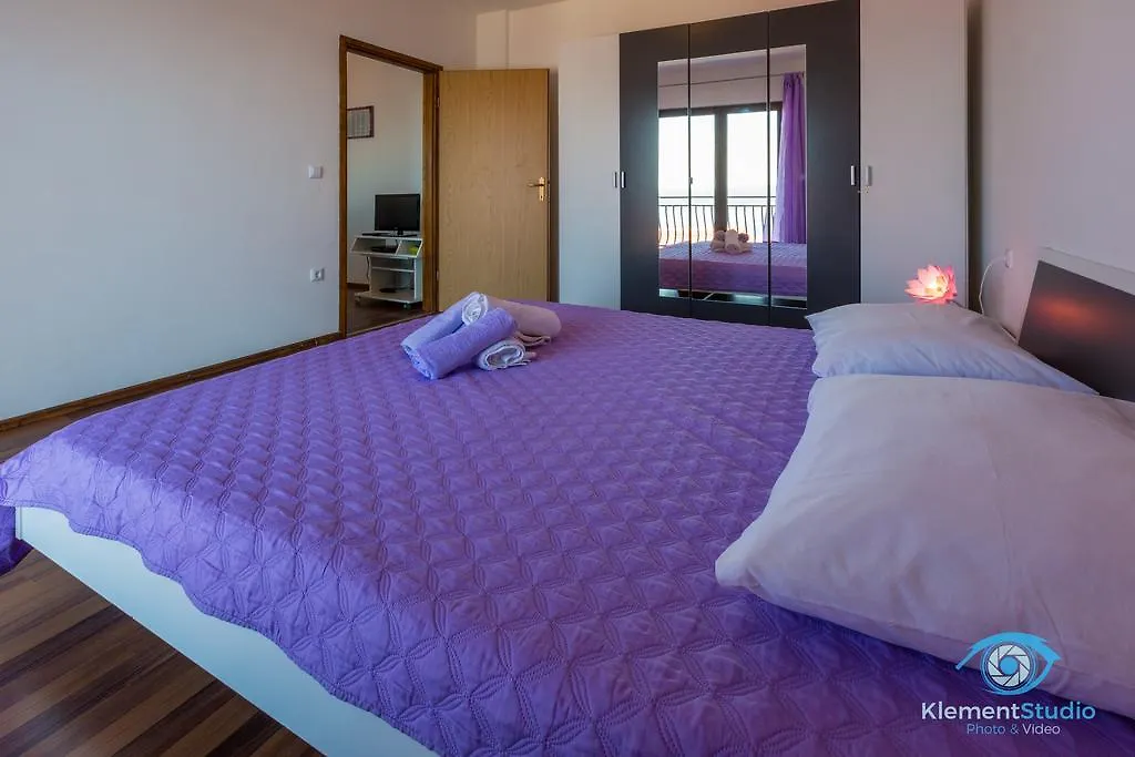 Apartments Villa Lili Цриквеница 0*,