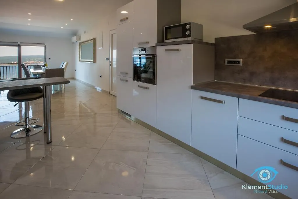 Apartments Villa Lili Цриквеница
