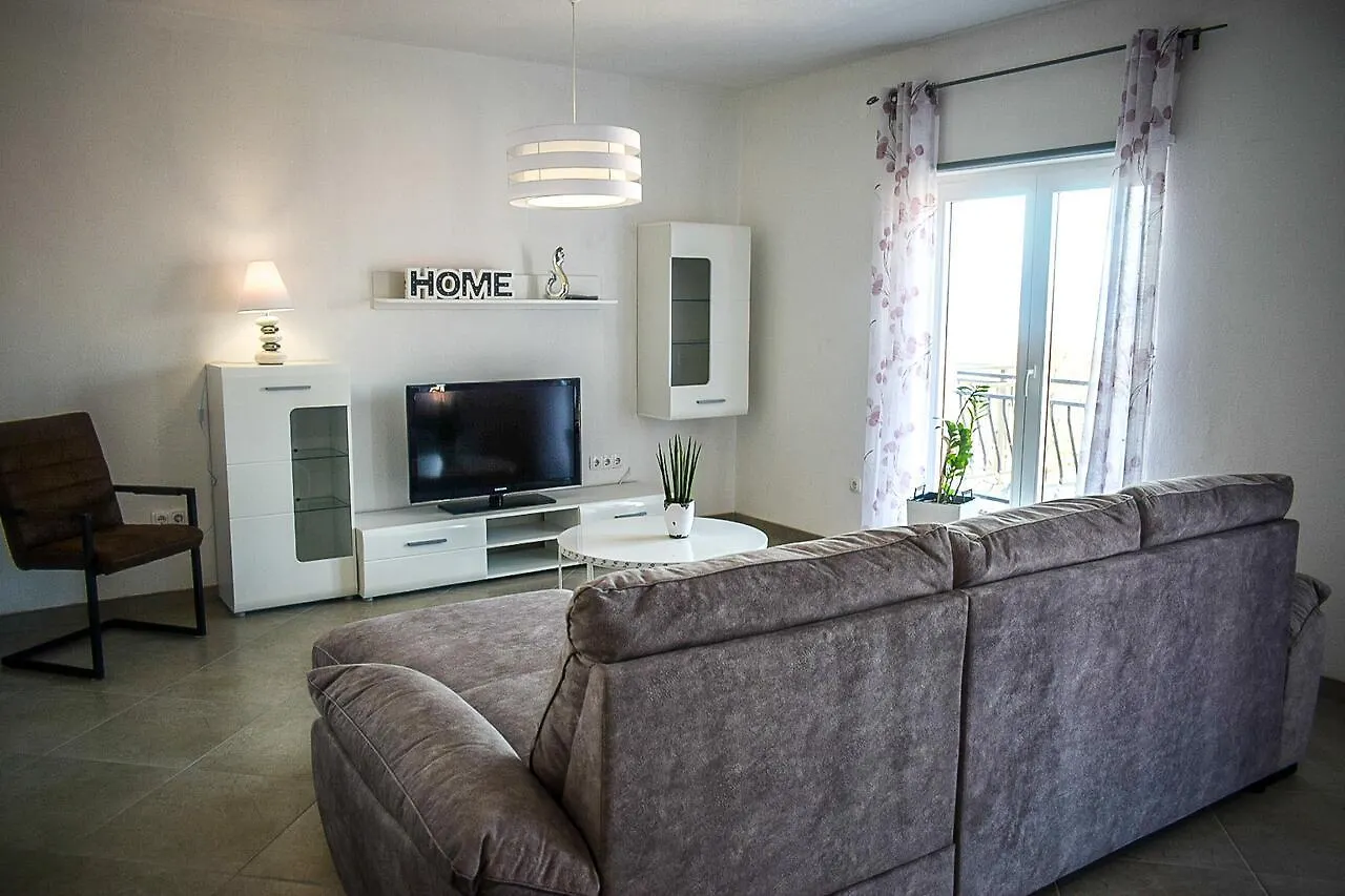 Apartments Villa Lili Цриквеница